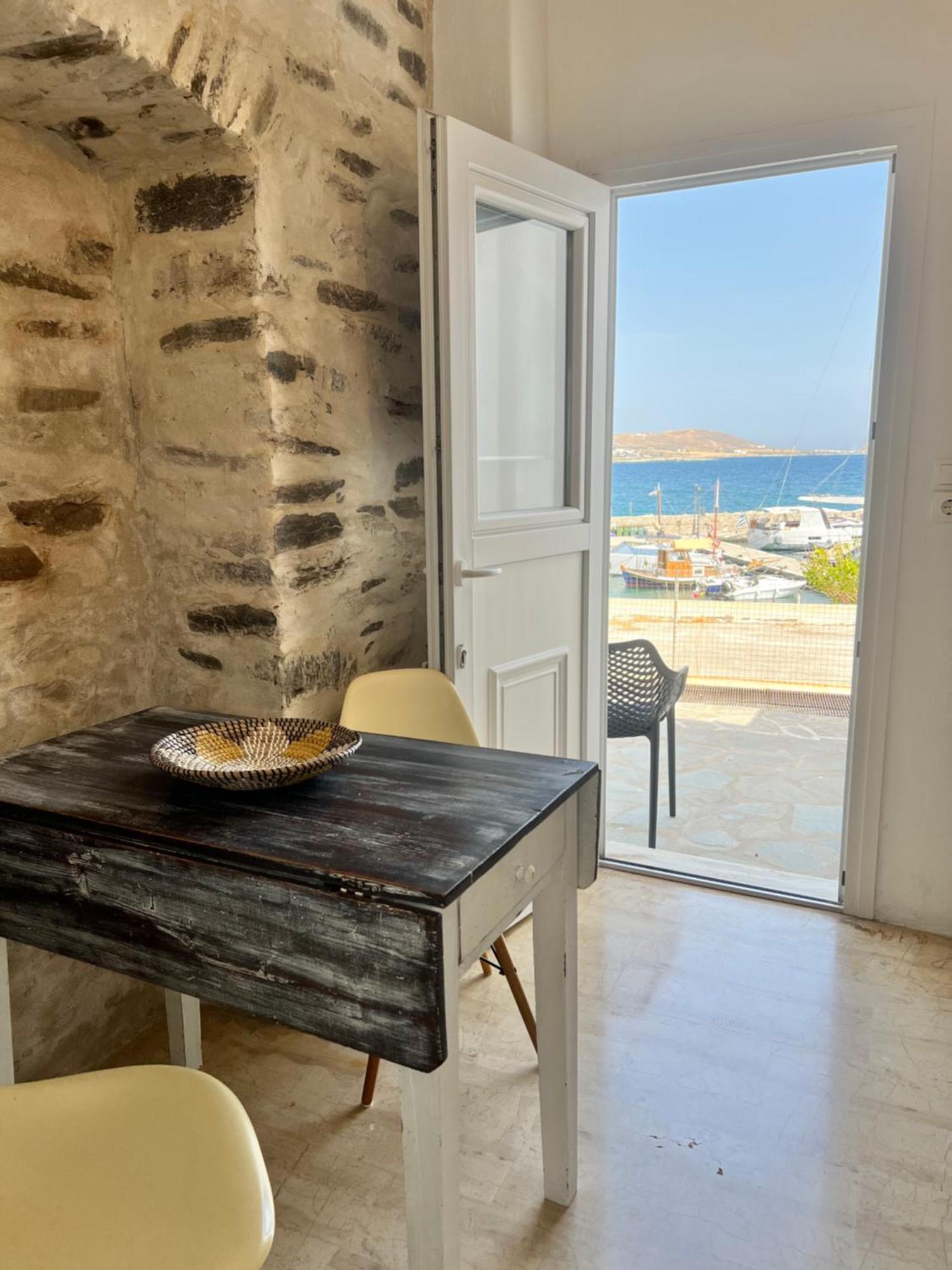 Daphne 3* Naousa (Paros)